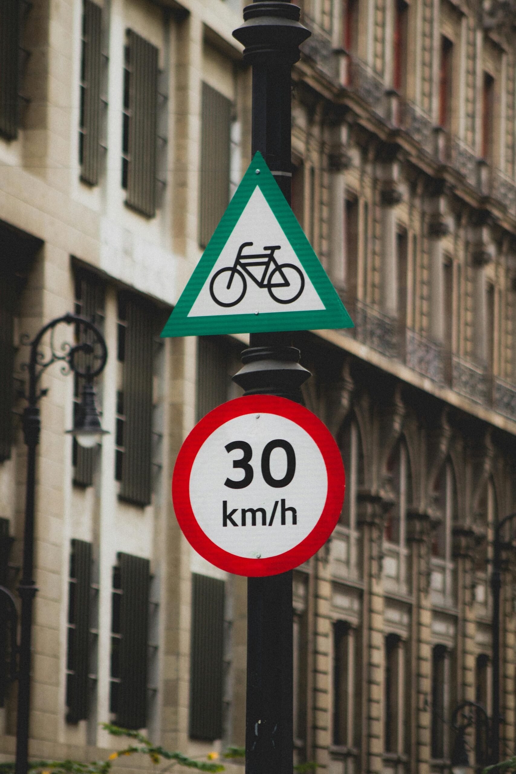 speed limit sign for electric bikes